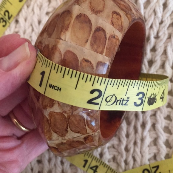 KENNETH JAY LANE STATEMENT CUFF - Picture 6 of 8